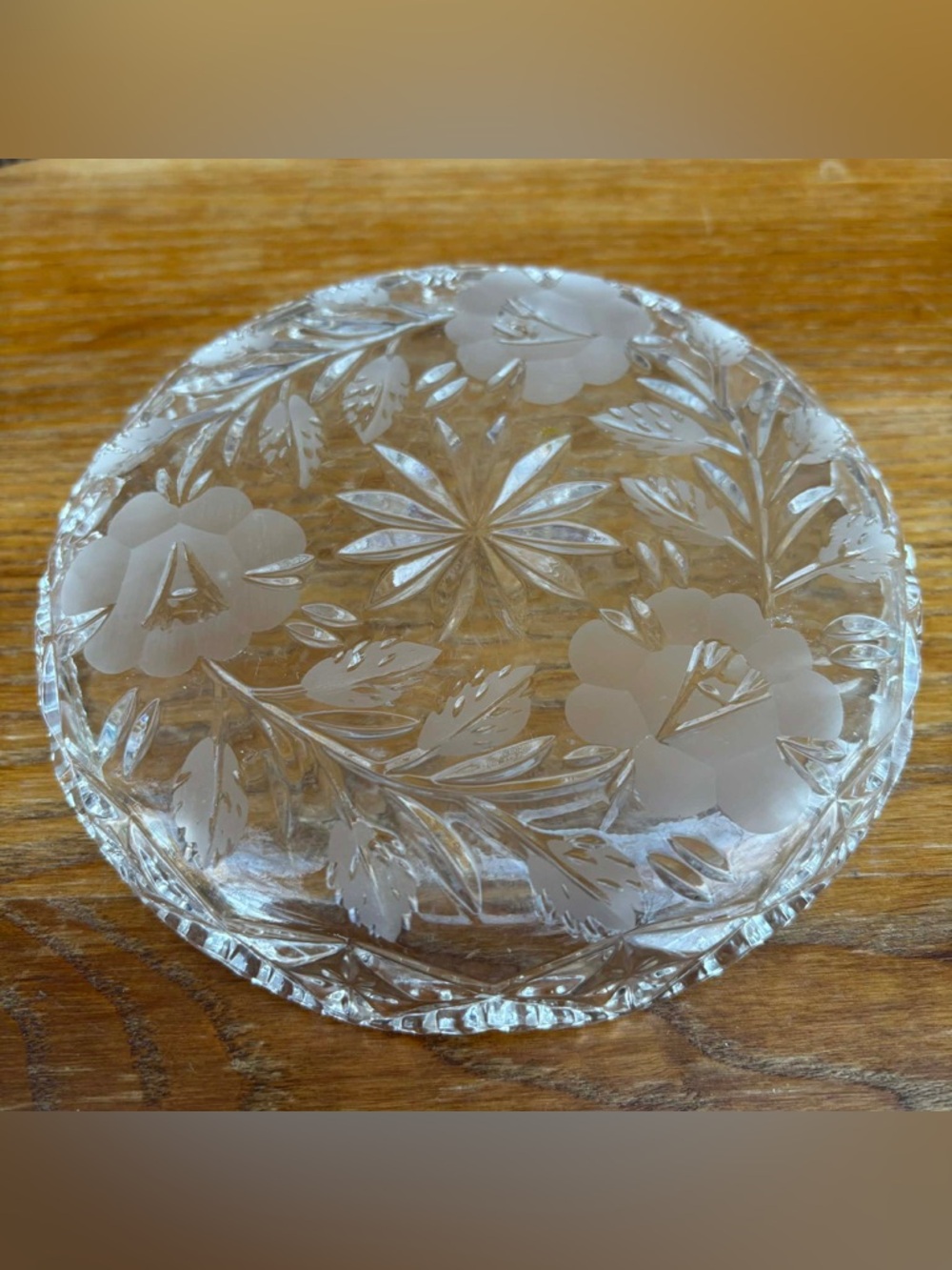 Vintage Trinket Dish Clear Crystal Style Floral Leaves Etched Plate - Picture 5 of 5